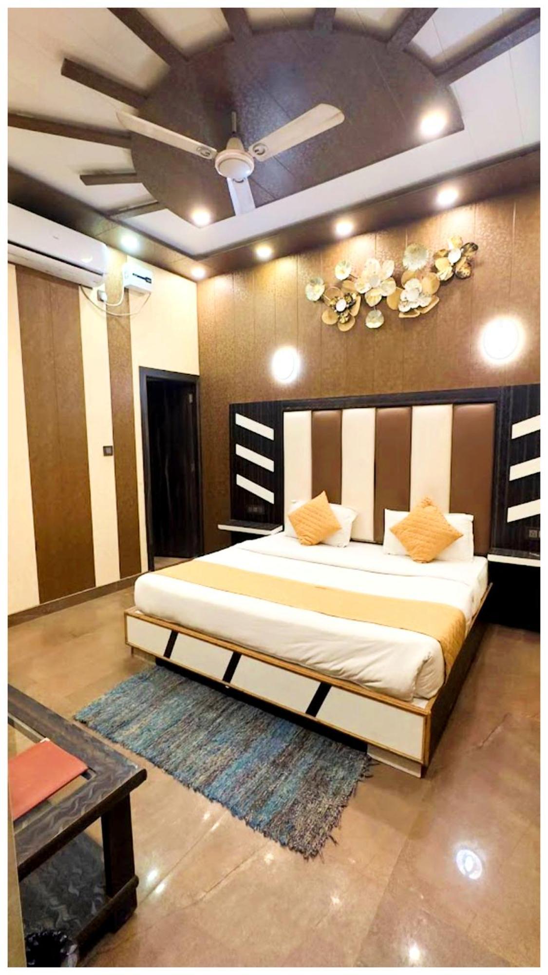 Grg Pardesi Hotel Haridwār Buitenkant foto