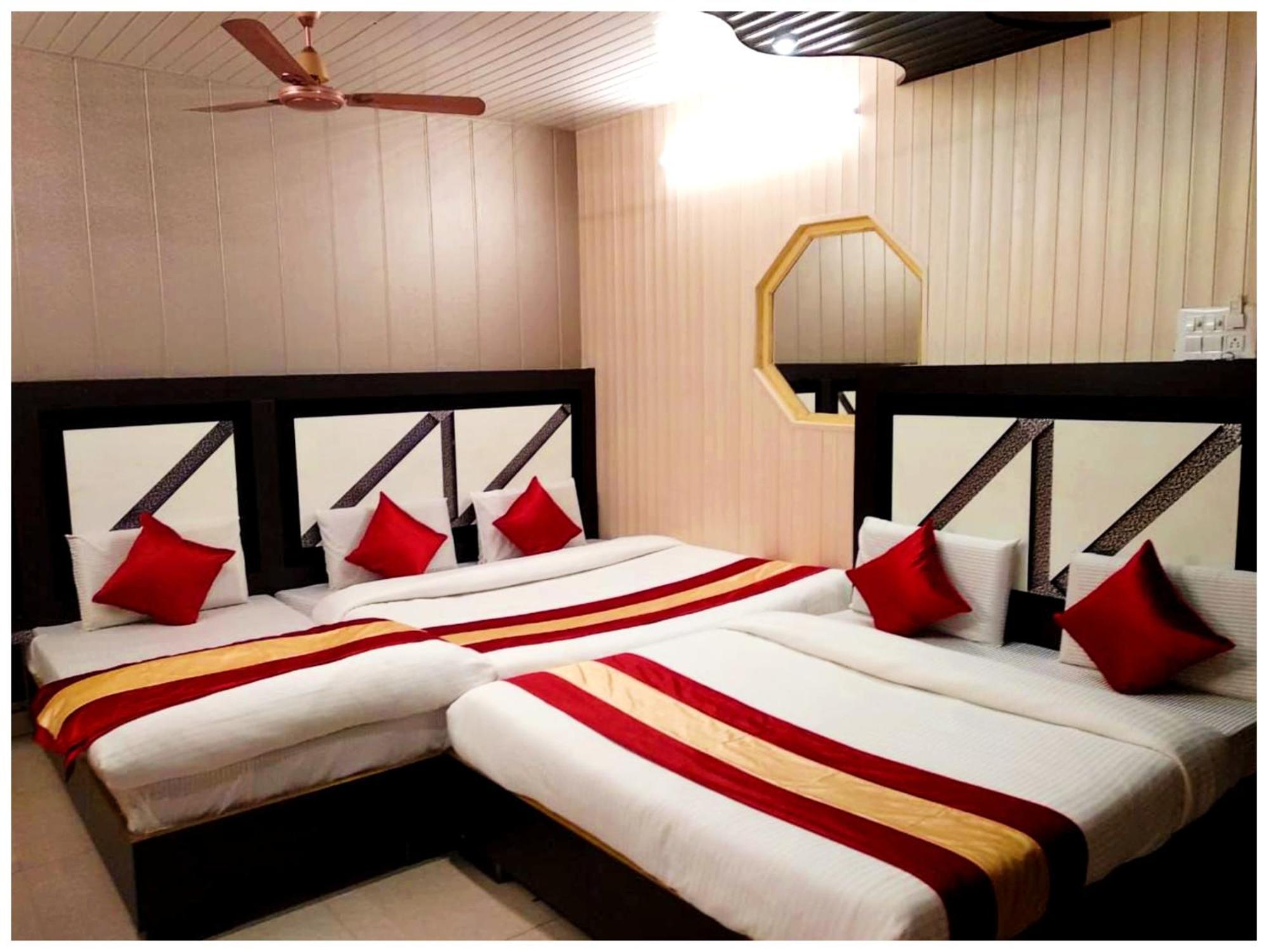 Grg Pardesi Hotel Haridwār Buitenkant foto