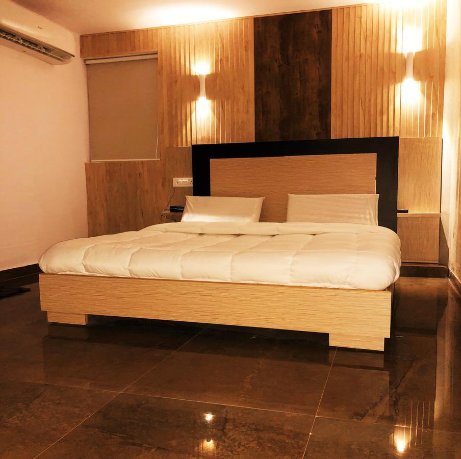 Grg Pardesi Hotel Haridwār Buitenkant foto