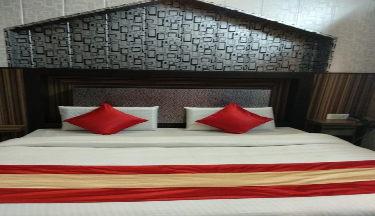 Grg Pardesi Hotel Haridwār Buitenkant foto