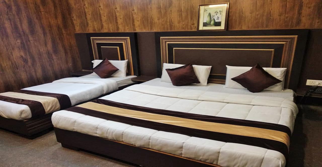 Grg Pardesi Hotel Haridwār Buitenkant foto