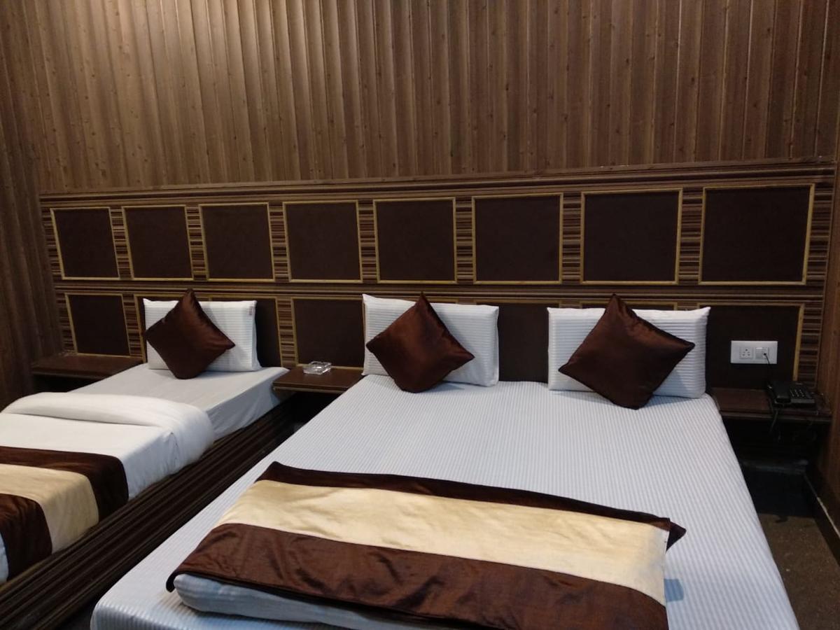 Grg Pardesi Hotel Haridwār Buitenkant foto