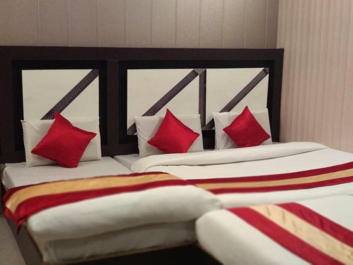 Grg Pardesi Hotel Haridwār Buitenkant foto
